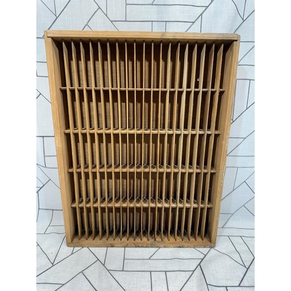 Multi Compartment Storage Shelf Organizer Cassette Tape 100 slots Natural Wood - Picture 2 of 11